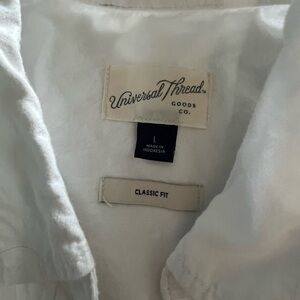 Universal Thread Classic Fit Shirt